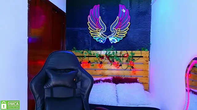 REDHOTTER  online show from 06-12-26, 07:44