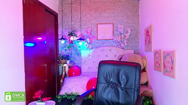 REDHOTTER  online show from 02-12-26, 07:46