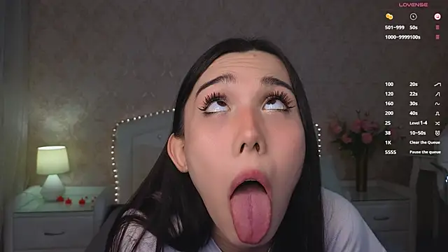 Kaia Sunshine Mia online show from 03-22-25, 03:42