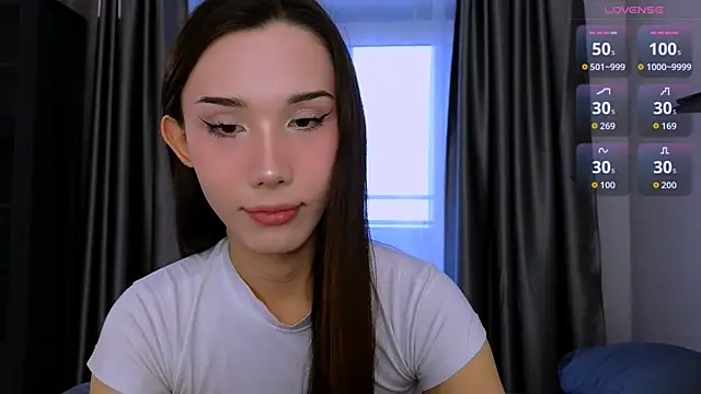 Kaia Sunshine Mia online show from 12-21-25, 10:17