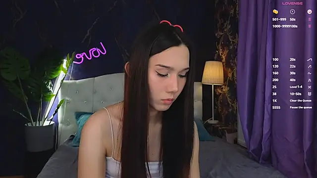 Kaia Sunshine Mia online show from 02-08-25, 03:10