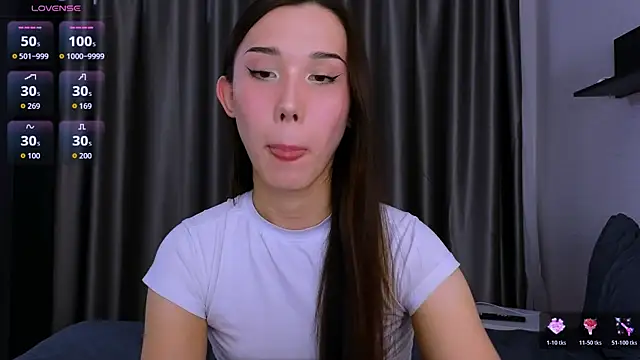 Kaia Sunshine Mia online show from 01-06-26, 02:43