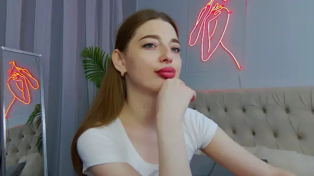 NicoleRosss online show from 06-03-26, 11:55