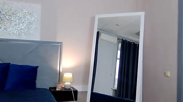 NicoleRosss online show from 10-26-25, 01:00