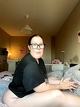 Misssmilf online show from 11-07-25, 01:37