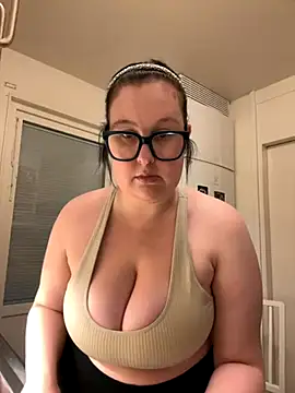 Snapshot of Misssmilf chatting on 10-01-25, 04:55 Misssmilf online show from 10-01-25, 04:55
