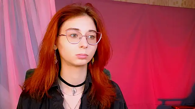 Snapshot of Orianna_Fox chatting on 09-23-25, 01:29 Orianna Fox online show from 09-23-25, 01:29