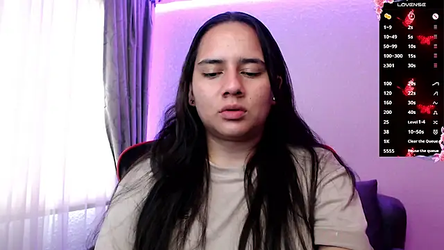 Snapshot of Lexyevans chatting on 02-14-25, 08:37 Lexyevans online show from 02-14-25, 08:37