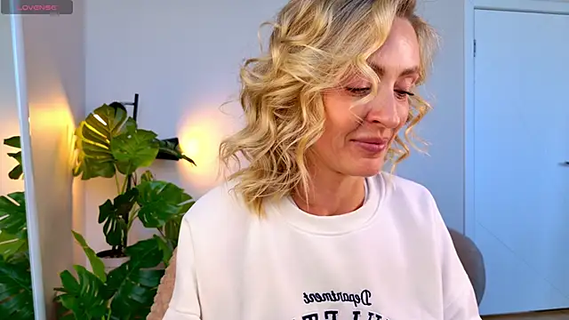 sexuallycorrecte online show from 05-25-26, 07:18