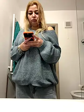 AllysonK online show from 01-06-26, 05:06