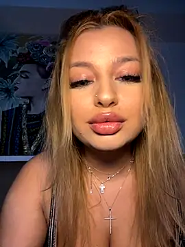 AllysonK online show from 11-18-25, 03:26