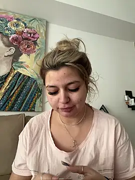 AllysonK online show from 04-21-26, 10:33