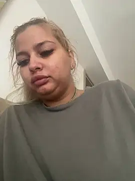 Snapshot of AllysonK chatting on 07-11-26, 12:49 AllysonK online show from 07-11-26, 12:49