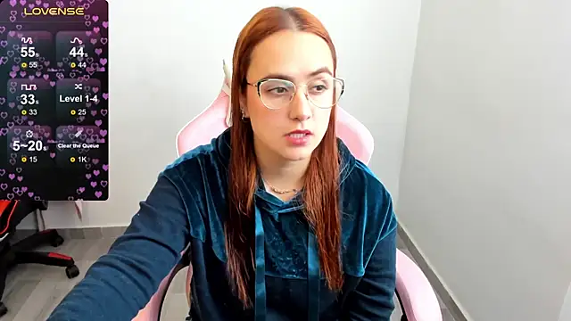 Snapshot of maryluna95 chatting on 01-06-25, 07:24 maryluna95 online show from 01-06-25, 07:24