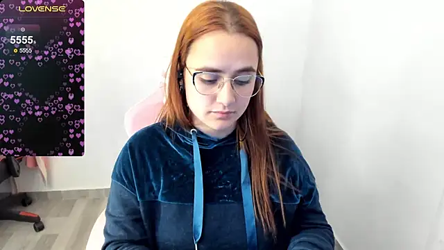 Snapshot of maryluna95 chatting on 01-07-25, 01:28 maryluna95 online show from 01-07-25, 01:28