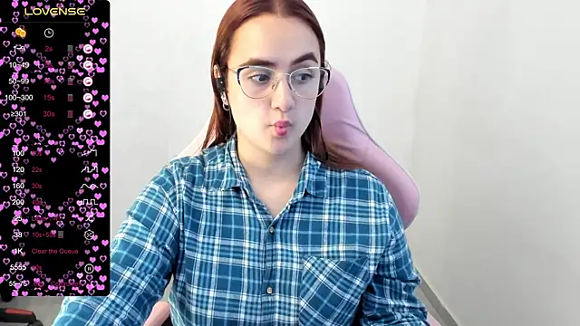 Snapshot of maryluna95 chatting on 02-11-25, 10:50 maryluna95 online show from 02-11-25, 10:50