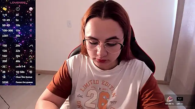 Snapshot of maryluna95 chatting on 10-16-25, 09:12 maryluna95 online show from 10-16-25, 09:12