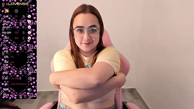 Snapshot of maryluna95 chatting on 02-27-25, 01:41 maryluna95 online show from 02-27-25, 01:41