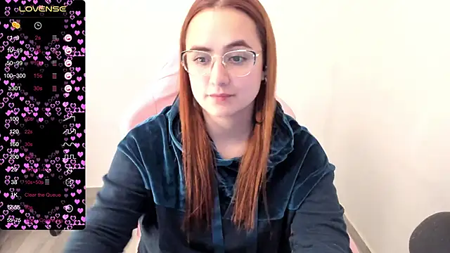 Snapshot of maryluna95 chatting on 02-26-25, 04:08 maryluna95 online show from 02-26-25, 04:08