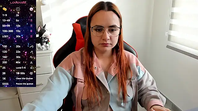 Snapshot of maryluna95 chatting on 09-15-25, 09:37 maryluna95 online show from 09-15-25, 09:37