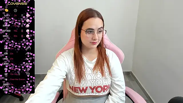 Snapshot of maryluna95 chatting on 03-06-25, 05:11 maryluna95 online show from 03-06-25, 05:11