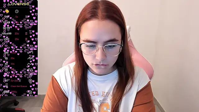 Snapshot of maryluna95 chatting on 02-10-25, 11:45 maryluna95 online show from 02-10-25, 11:45