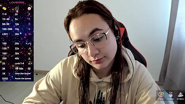 Snapshot of maryluna95 chatting on 10-10-25, 05:14 maryluna95 online show from 10-10-25, 05:14