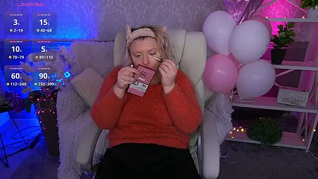 Snapshot of CoolTatis chatting on 02-20-26, 07:10 CoolTatis online show from 02-20-26, 07:10