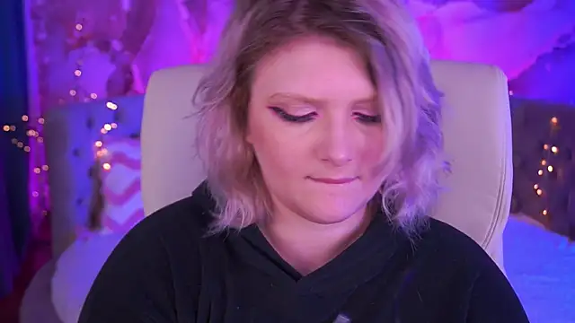 CoolTatis online show from 12-20-25, 07:00