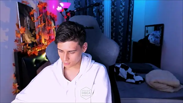 Foxicfu online show from 10-01-25, 07:29