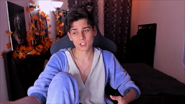 Foxicfu online show from 11-05-25, 08:01