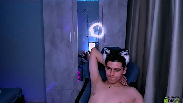 Foxicfu online show from 03-21-25, 12:06