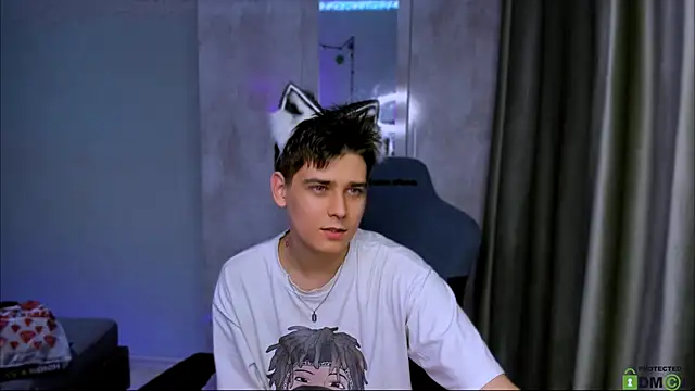 Foxicfu online show from 02-16-25, 03:38