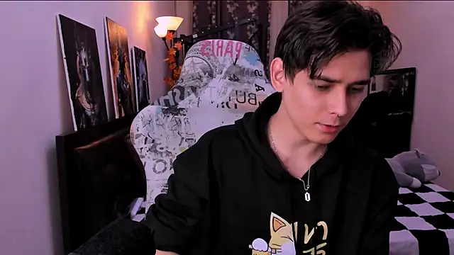 Foxicfu online show from 04-20-26, 03:35