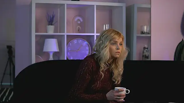 Snapshot of BritneyHudson chatting on 02-10-25, 05:03 BritneyHudson online show from 02-10-25, 05:03