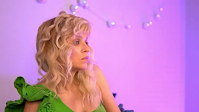 BritneyHudson online show from 01-12-26, 05:14