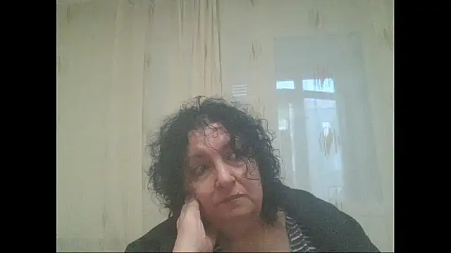 Snapshot of maturekorine chatting on 05-14-26, 05:32 maturekorine online show from 05-14-26, 05:32
