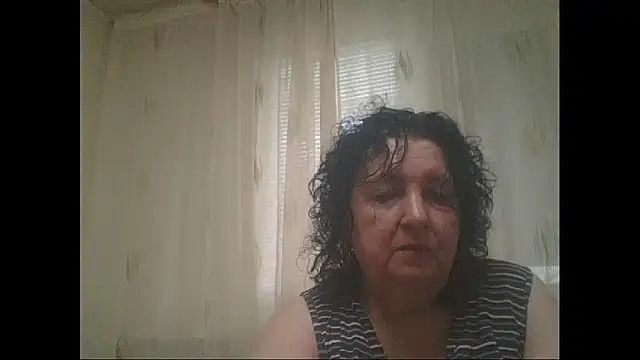 Snapshot of maturekorine chatting on 05-17-26, 09:53 maturekorine online show from 05-17-26, 09:53