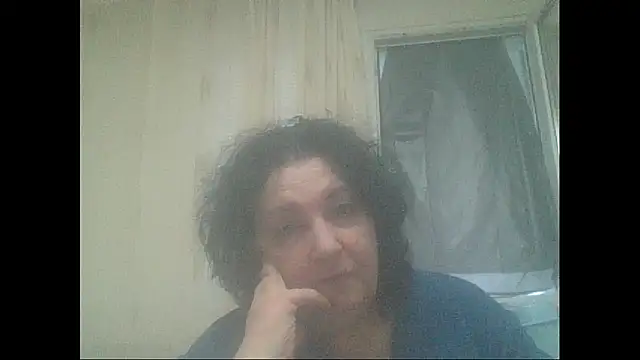 Snapshot of maturekorine chatting on 04-20-26, 04:19 maturekorine online show from 04-20-26, 04:19