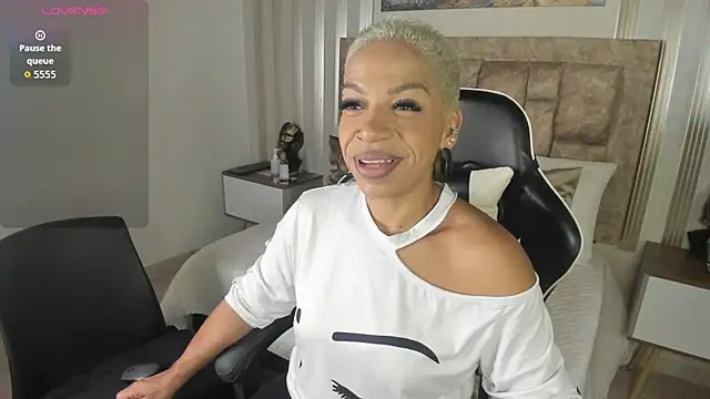 summer night  online show from 02-11-26, 11:54