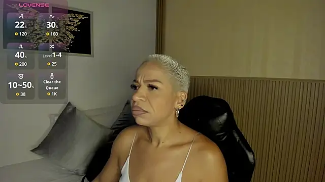 summer night  online show from 04-08-26, 11:33