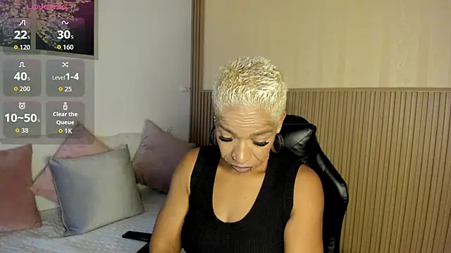 summer night  online show from 10-17-25, 11:45