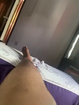 isaackaua online show from 09-26-25, 04:36