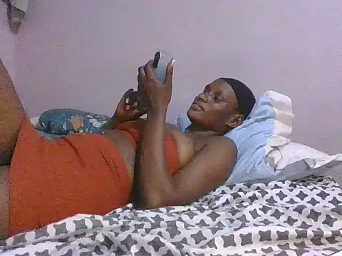 hairy pussy4 online show from 11-20-25, 07:36