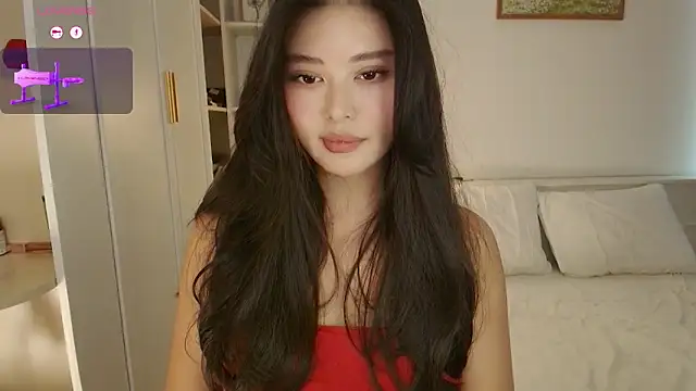 Snapshot of tenderlybaee chatting on 10-06-25, 04:24 tenderlybaee online show from 10-06-25, 04:24
