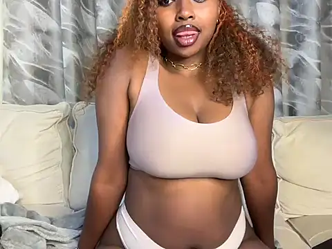 Snapshot of Chocolate_queen2 chatting on 10-12-25, 02:24 Chocolate queen2 online show from 10-12-25, 02:24