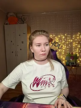 D0nna  online show from 03-18-26, 03:57