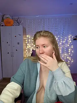 D0nna  online show from 04-08-26, 08:38