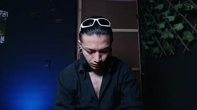 Dicaprioo  online show from 10-25-25, 12:50