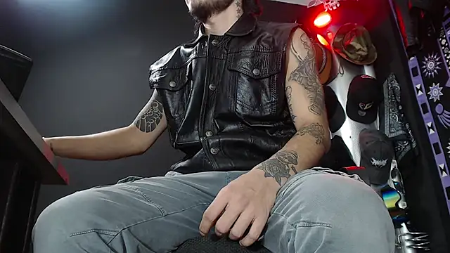 Dicaprioo  online show from 03-14-25, 11:00